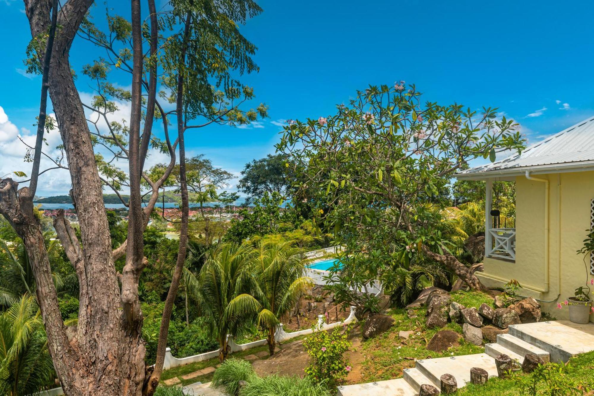 Naturalis - Oceanview Residences Misere