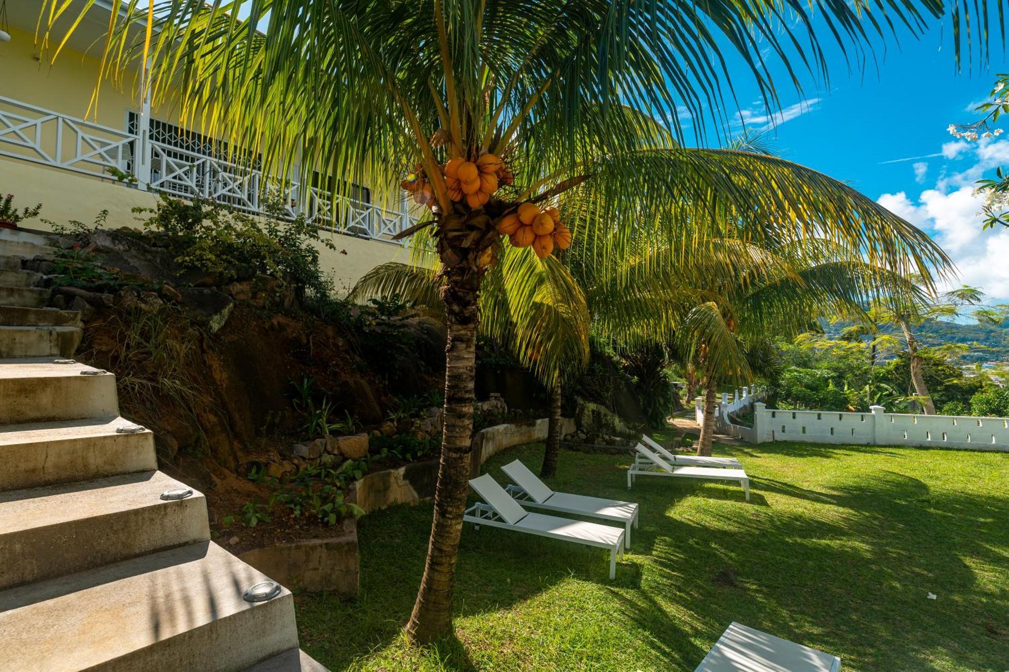 Naturalis - Oceanview Residences * Misere